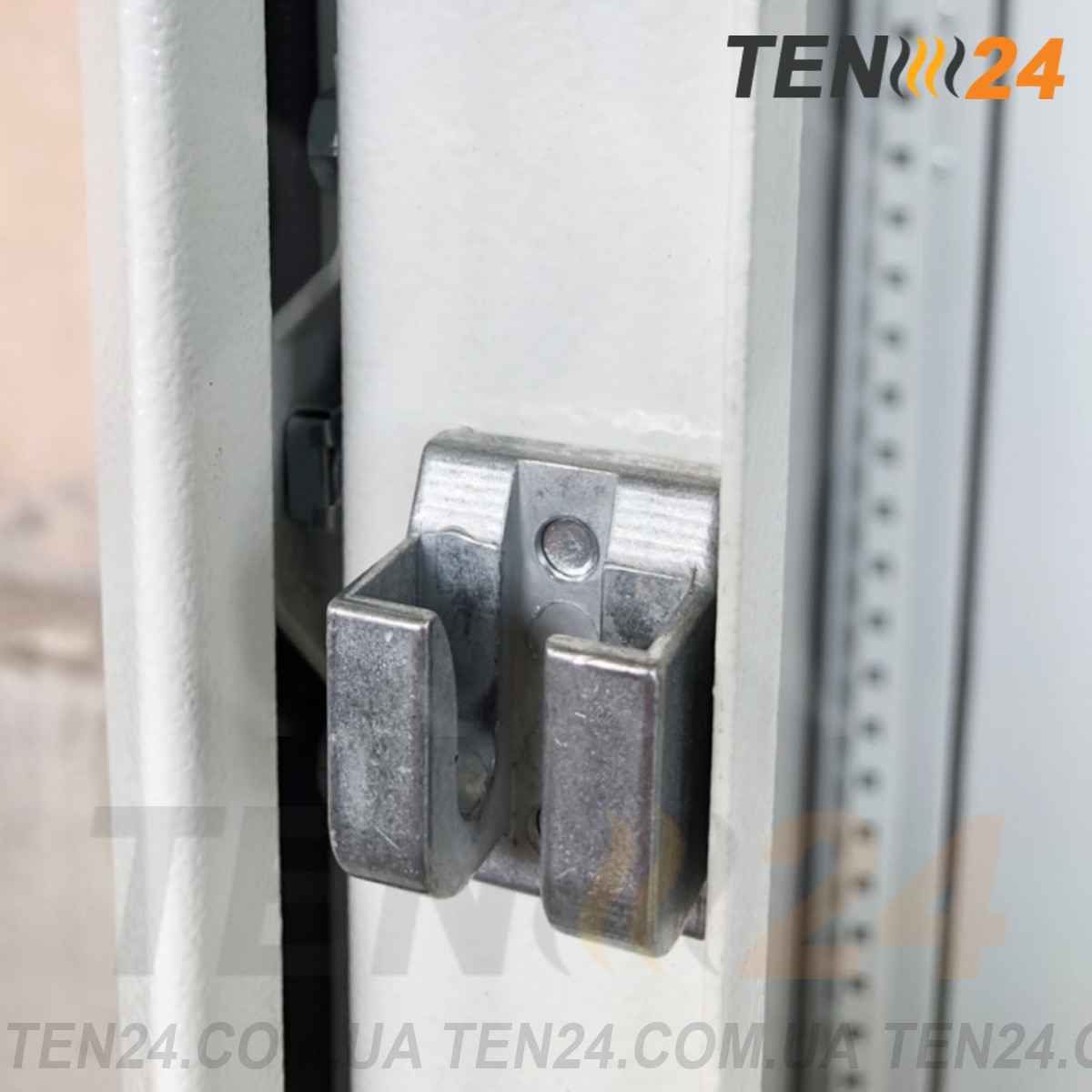 Металеві корпуси для шаф керування на замовлення фото 10 ТЕН24